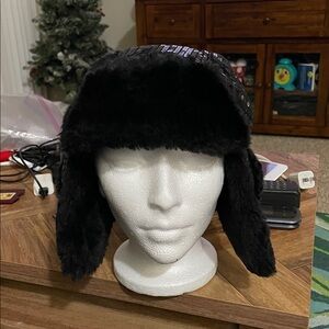 Sequence winter hat never worn